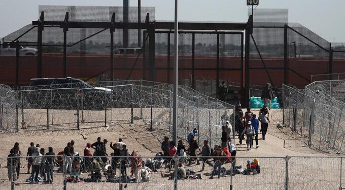 Corte bloquea restricción de Trump al asilo en la frontera