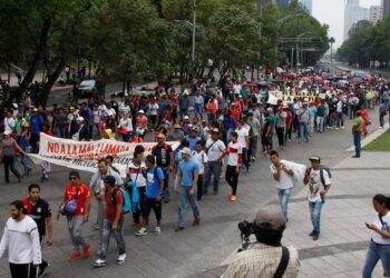 CNTE marchará este 1 de mayo en CDMX: horarios, ruta y cierres viales