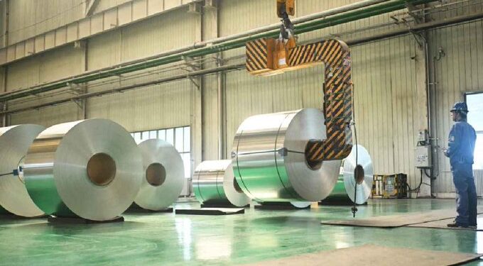 EU reduce aranceles a acero mexicano, pero exige inversión en su territorio