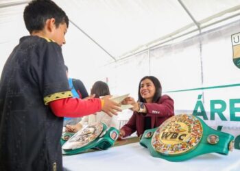 Con ponencias, la Secretaría de Deporte y Juventud inspira a jóvenes poblanos