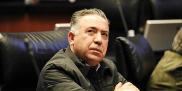 Enrique Inzunza rechaza entregarse a EU y asegura que permanece en Sinaloa