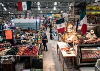 Inflación desacelera en abril, pero alimentos y combustibles siguen encareciendo el consumo
