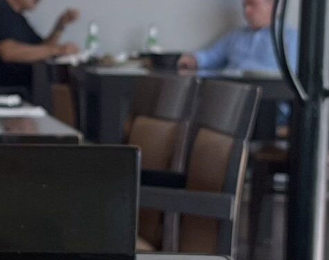 Enrique Inzunza reaparece en Sinaloa y asegura que acudirá al periodo extraordinario del Senado