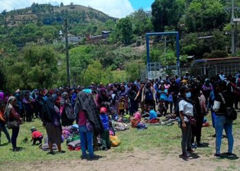 Ataques con drones y armas largas desatan crisis en Atlixtac, Guerrero