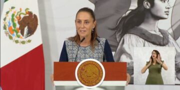 Sheinbaum destaca turismo, educación y Pemex en la mañanera del 15 de mayo