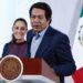 Sheinbaum respalda a Mario Delgado y descarta cambios en la SEP