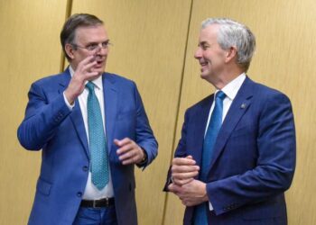 México y EU cierran primera ronda de revisión del T-MEC; sector automotriz concentra las principales negociaciones
