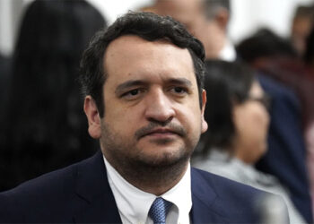 Andy López confronta a Loret: exige pruebas por acusaciones de narco