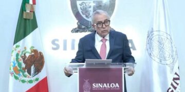 Rocha Moya se separa del cargo en medio de investigación internacional