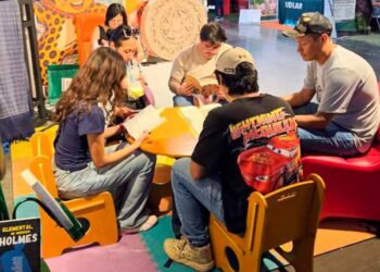 Gobierno del Estado fomenta lectura y creatividad en la Feria de Puebla 2026