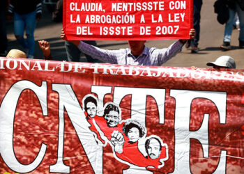 CNTE escala protestas y anuncia huelga nacional; rechaza aumento salarial del 9%