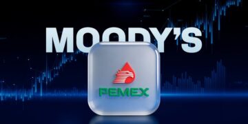Moody’s mantiene calificación de Pemex, pero advierte presión financiera y operativa