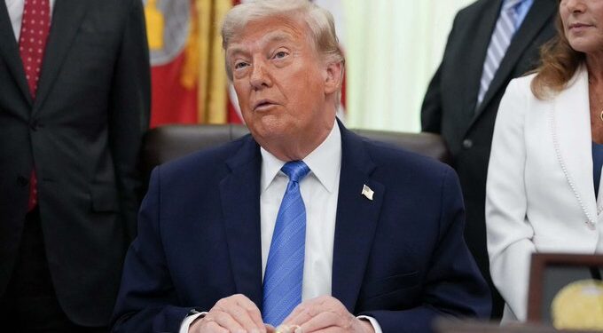Trump pone en duda el futuro del T-MEC y asegura que Estados Unidos no depende de México ni Canadá
