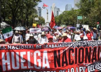 Sección 22 de la CNTE mantiene la huelga nacional y ratifica plantones y movilizaciones