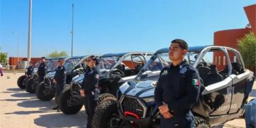 Estados Unidos entrega 34 vehículos a Sonora para fortalecer la primera patrulla fronteriza estatal de México