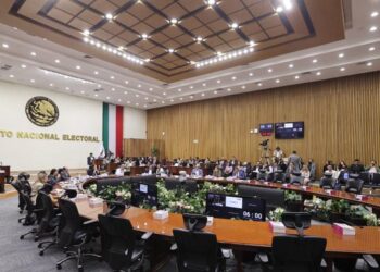 INE impone multas por 4.8 millones de pesos a organizaciones que buscan convertirse en partidos políticos
