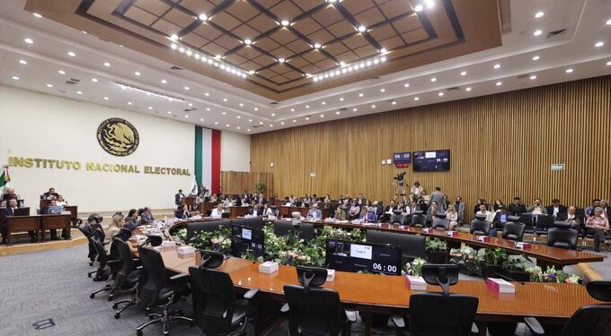 INE impone multas por 4.8 millones de pesos a organizaciones que buscan convertirse en partidos políticos