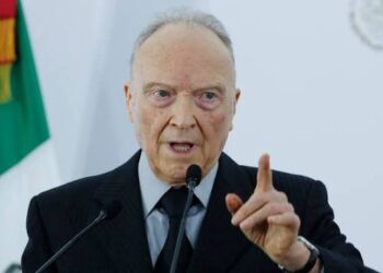 Exfiscal Gertz Manero revela riqueza millonaria tras asumir cargo diplomático en Reino Unido