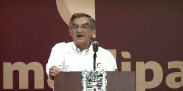 Américo Villarreal exhibe su visa y rechaza señalamientos de presuntos vínculos con el huachicol