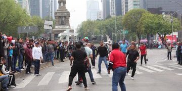 CNTE eleva presión al Gobierno y prevé protestas en rutas hacia el AICM y el estadio del Mundial