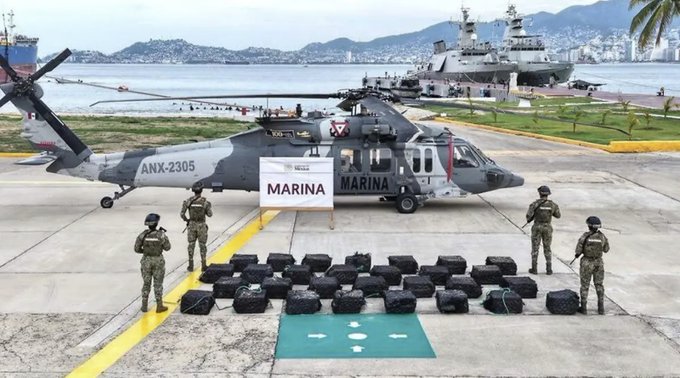 Marina decomisa 1.3 toneladas de presunta cocaína frente a costas de Guerrero
