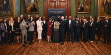 Sheinbaum recibe a la FIFA en Palacio Nacional y México se declara listo para inaugurar el Mundial 2026