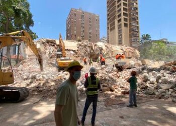 Sube a 1,430 la cifra de muertos por los terremotos en Venezuela; continúan rescates y llega ayuda internacional