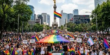 Miles salen a las calles en el mundo para conmemorar el Día del Orgullo LGBTI+ y exigir igualdad