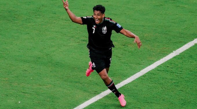 México supera a Corea del Sur, asegura su pase y se adueña del Grupo A