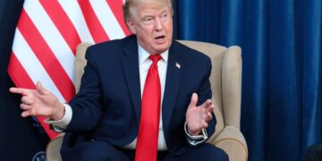 Trump afirma que Irán aceptó inspecciones nucleares “infinitas”; Teherán lo niega y desmiente acuerdo