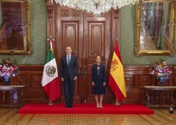 Sheinbaum recibe al rey Felipe VI en Palacio Nacional y relanza el diálogo entre México y España