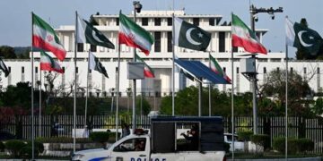 Petróleo cae tras acuerdo entre EU e Irán que reduce temores sobre el suministro global