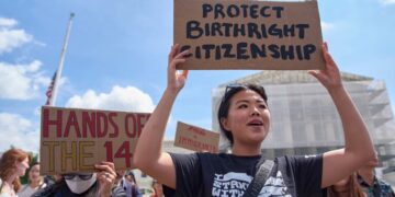La Corte Suprema de EU invalida la orden de Trump para restringir la ciudadanía por nacimiento