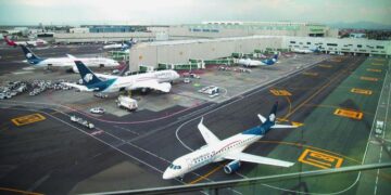 Gobierno implementará nueva clasificación de aeropuertos para mejorar operaciones y asignación de vuelos