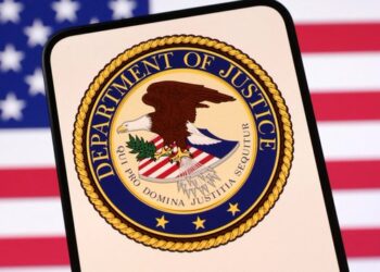 Estados Unidos abre procesos para retirar ciudadanía a inmigrantes acusados de ocultar antecedentes