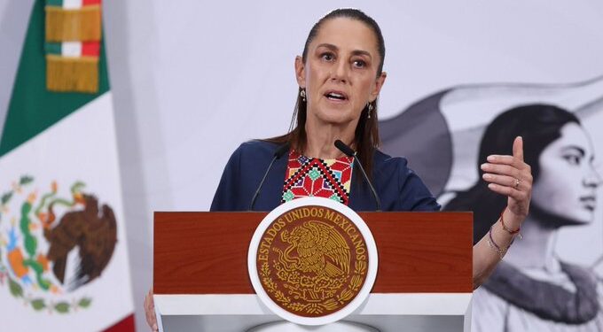 Sheinbaum anuncia acuerdo para bajar el precio del jitomate y abre nuevo registro para Pensiones del Bienestar