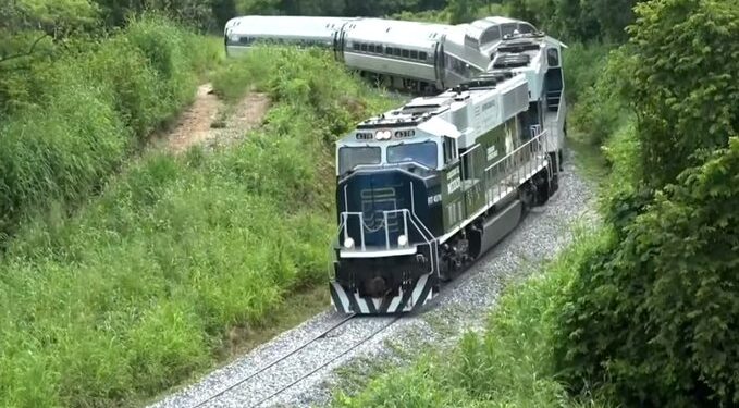 Gobierno rediseñará tramo del Tren Interoceánico tras accidente en Oaxaca; servicio de pasajeros sigue suspendido