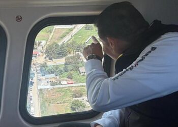 Por tierra y por aire, gobernador Armenta Mier recorre zona afectada en Ciudad Serdán