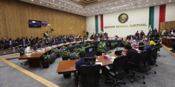 Documento reservado de la UIF desata reclamos en el INE antes de definir el registro de nuevos partidos