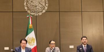 CNTE mantiene plantón tras reunión con Segob; bases decidirán si continúan las protestas