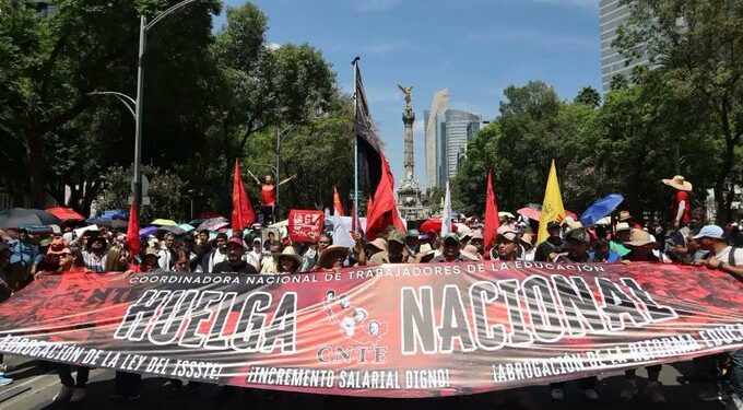 CNTE intensifica protestas en el país; marcha en CDMX deja daños, bloqueos y advertencias rumbo al Mundial 2026
