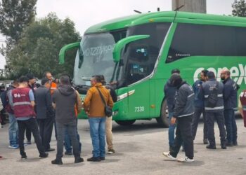 Aseguran 59 artefactos explosivos en convoy de Ayotzinapa durante revisión en acceso a la Ciudad de México