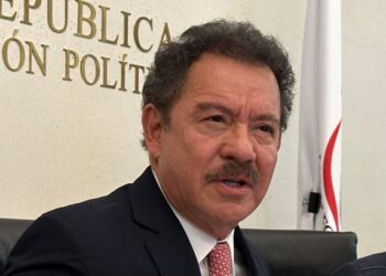 Morena rechaza versión sobre cancelación de visa a Adán Augusto; Ignacio Mier exige pruebas