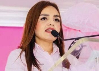 Congreso de Michoacán prohíbe ingreso de Grecia Quiroz y funcionarios de Uruapan tras protestas por reforma electoral