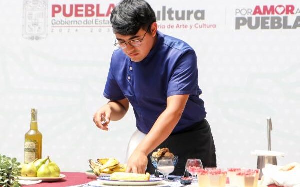 Zacapoaxtla crea plataforma digital para impulsar experiencia gastronómica del Chile en Nogada