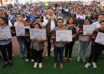 Liderazgo de mujeres fortalece bienestar y desarrollo comunitario: Armenta Mier