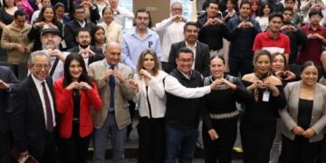 Gobierno del Estado reconoce trayectoria internacional por la economía social