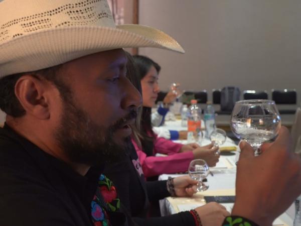 Con “Premio al Origen 2026”, Puebla fortalece el valor agregado del mezcal artesanal