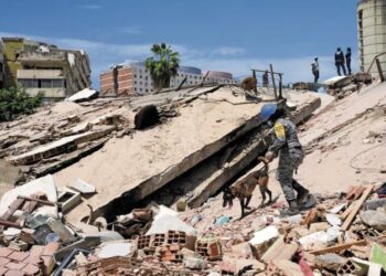 Terremotos en Venezuela: rescatan a un sobreviviente tras ocho días y continúan las labores de búsqueda entre los escombros