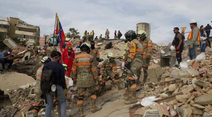Venezuela enfrenta una tragedia histórica: sube a 3 mil 685 la cifra de muertos por los terremotos